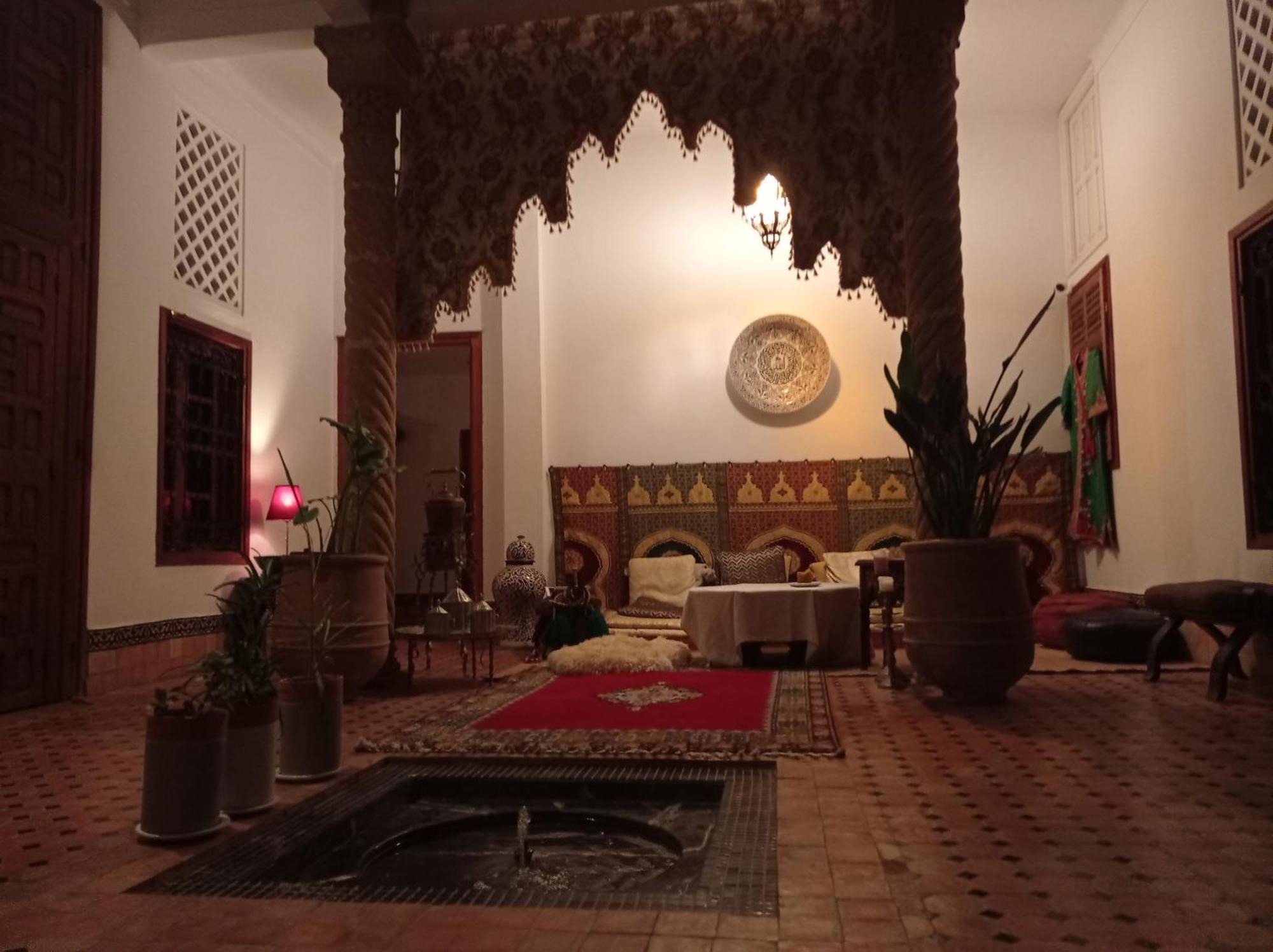 Riad Dar Badiaa 세일 외부 사진